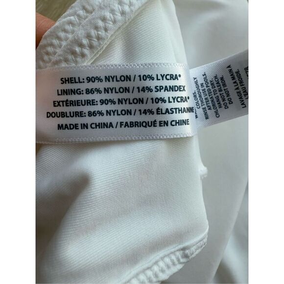 Vineyard Vines White Seersucker Ruffle Bikini Top Size L - Picture 10 of 10